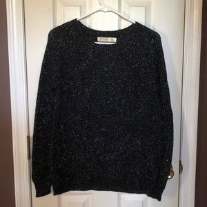 ✨4 for $25✨ black sweater with metallic flecks